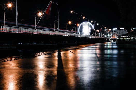 투르 뒤 몽블랑 레퓨지 보나티 산장 외관과 몽블랑 전경