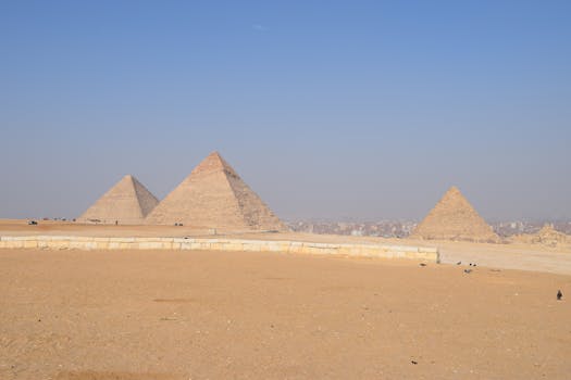이집트 여행 카이로 기자 피라미드 전경 일출 풍경