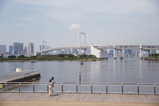 도쿄 에어비앤비 체험 BEST 8: 스시 만들기부터 이자카야 투어까지 현지인 추천 로컬 액티비티 4 도쿄 에어비앤비 체험 시모키타자와 이자카야 투어 안주와 사케