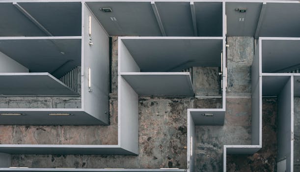 산토리니 숨은 마을 여행 2026: 피르고스·엠포리오·메갈로호리 와인 테이스팅과 석양 명소 4박5일 4 산토리니 숨은 마을 엠포리오 미로 골목과 파란 문